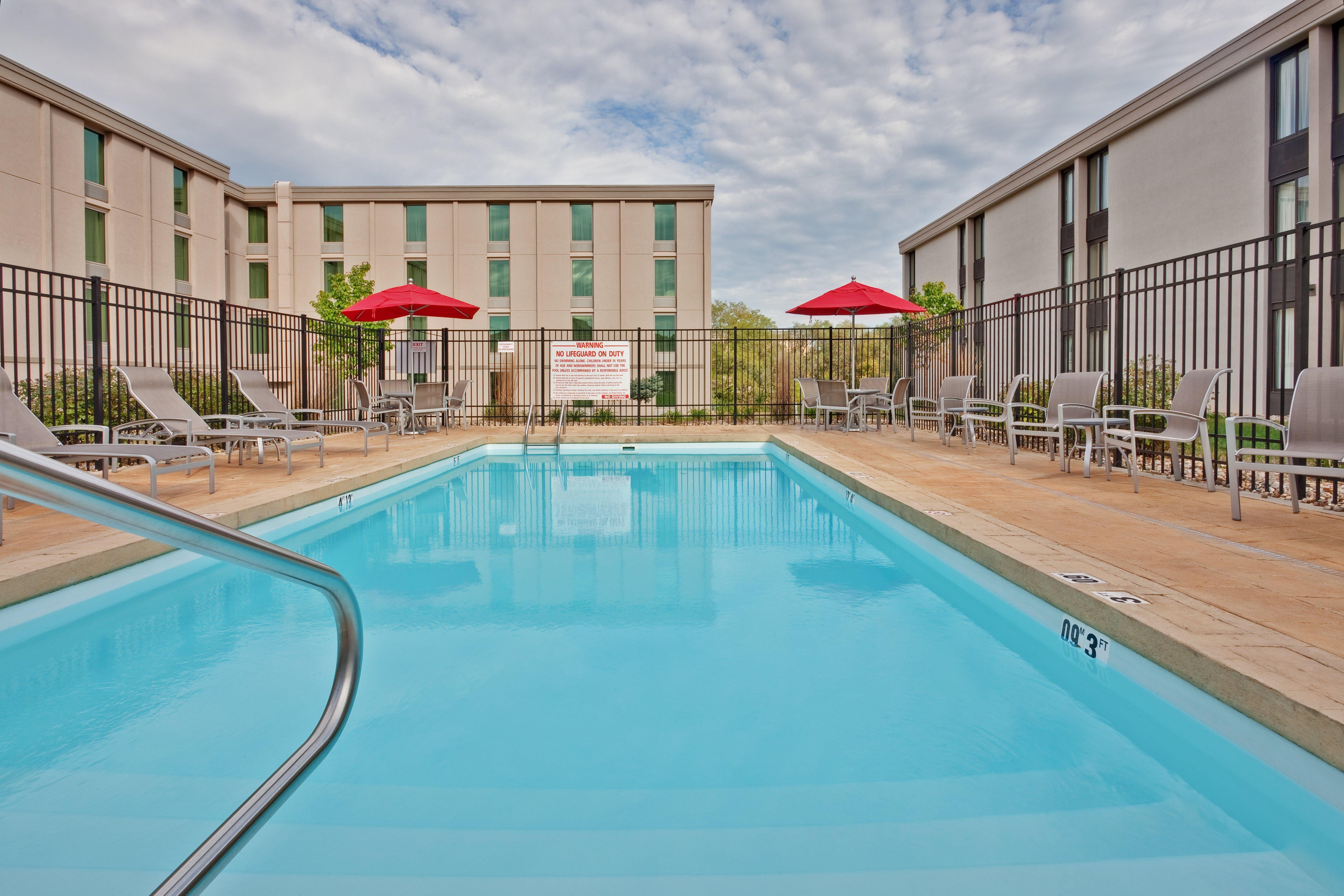Holiday Inn Bloomington-University Area By Ihg Экстерьер фото